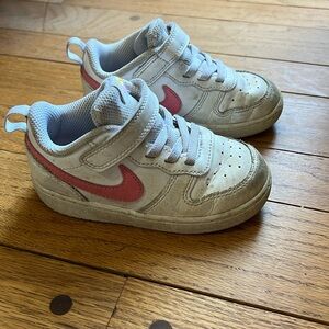 Nike Court Borough Low 2 Sneaker size 8c